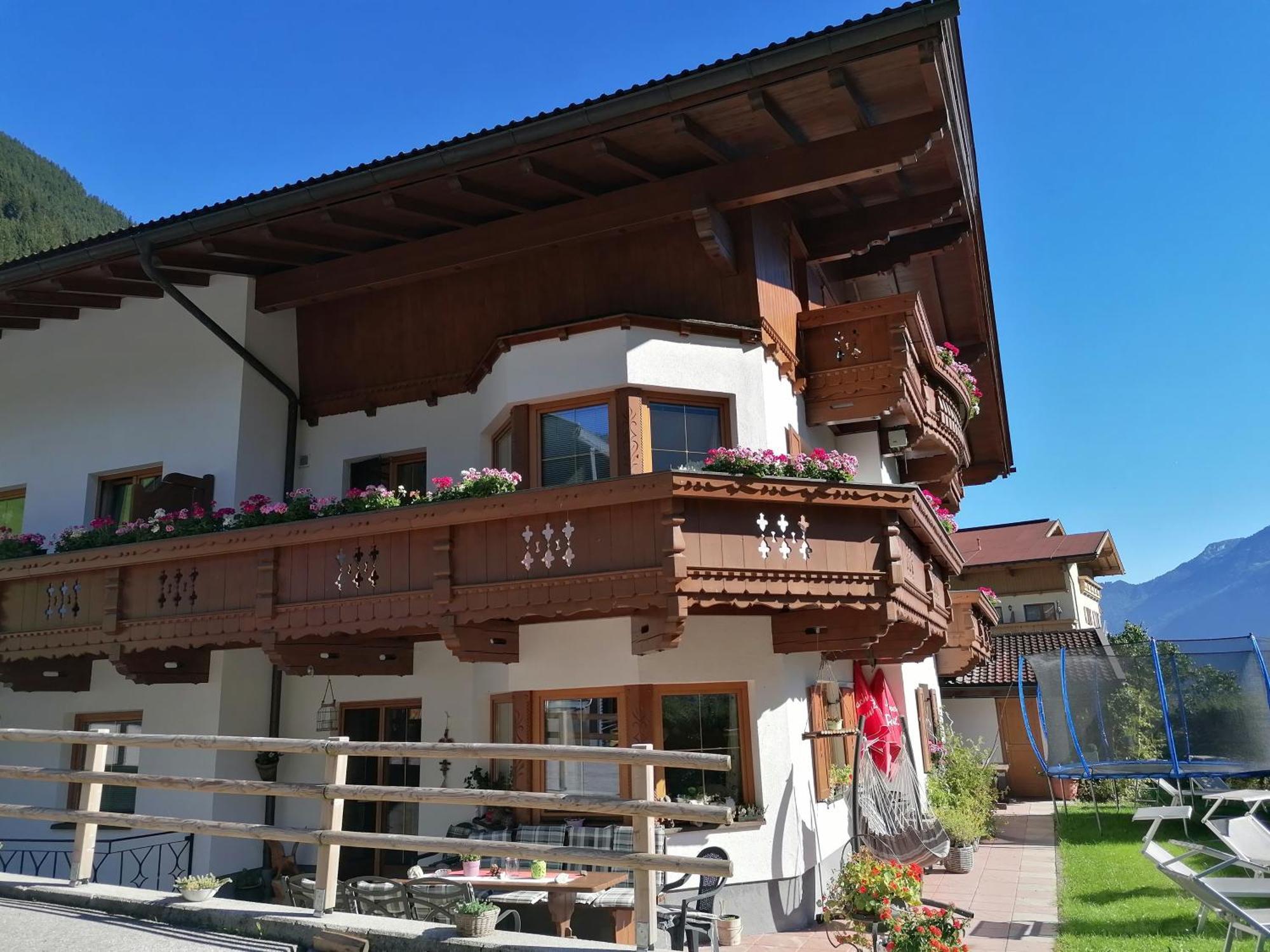 Apartament Zellerhof Finkenberg Zewnętrze zdjęcie